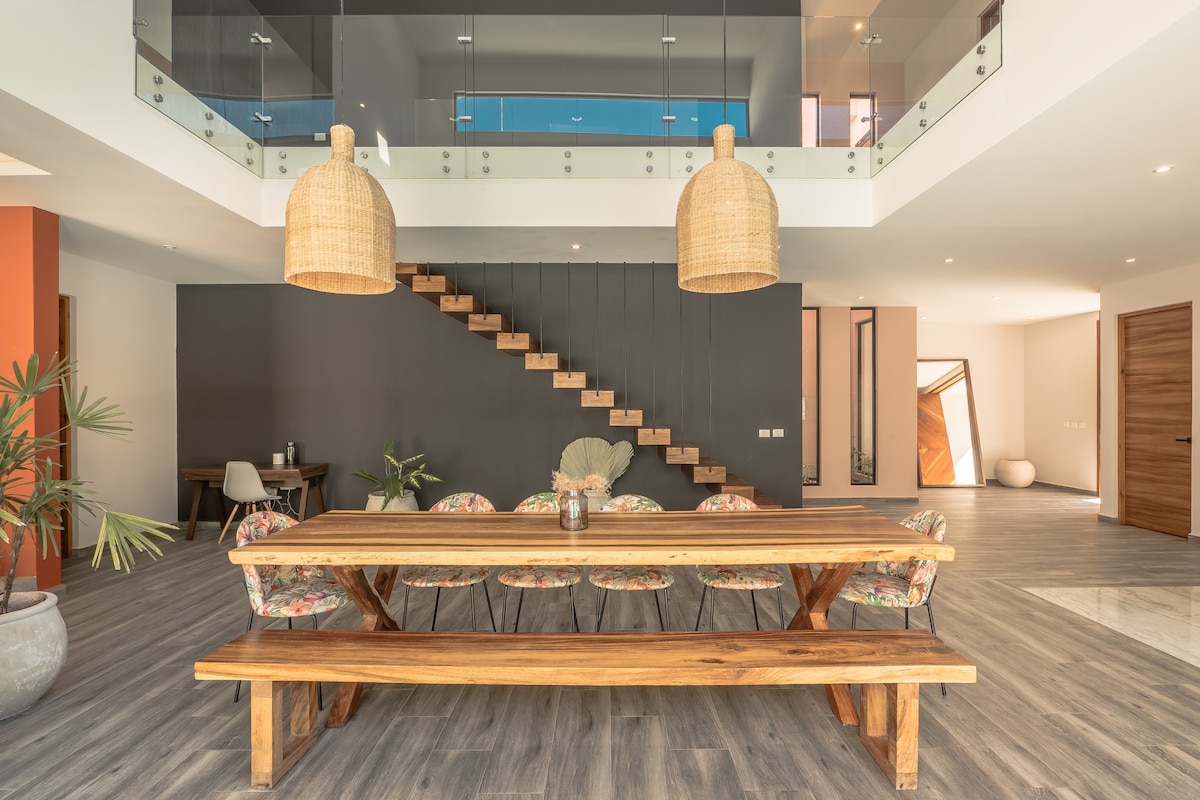 Casa Sueño interiores modernos completamente amueblados con decoración contemporánea